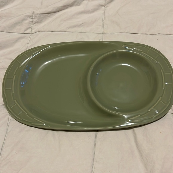 Longaberger Woven Traditions 13 1/4” Oval Snack Plate in Sage. H110 - Picture 1 of 3